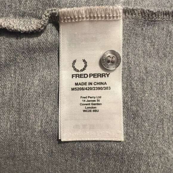 Fred Perry Polo Shirt Men M Gray Slim Fit Tennis Casual Very good condition - Picture 5 of 5